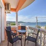 Anita Apartment
