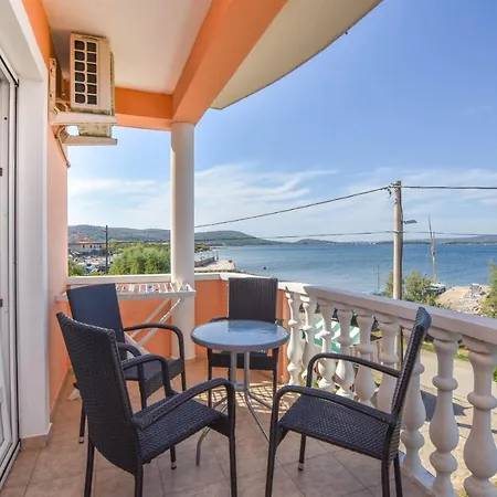 Anita Apartman