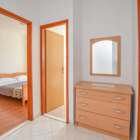 Anita Apartment