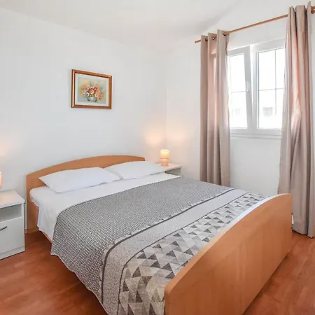 Anita Apartman