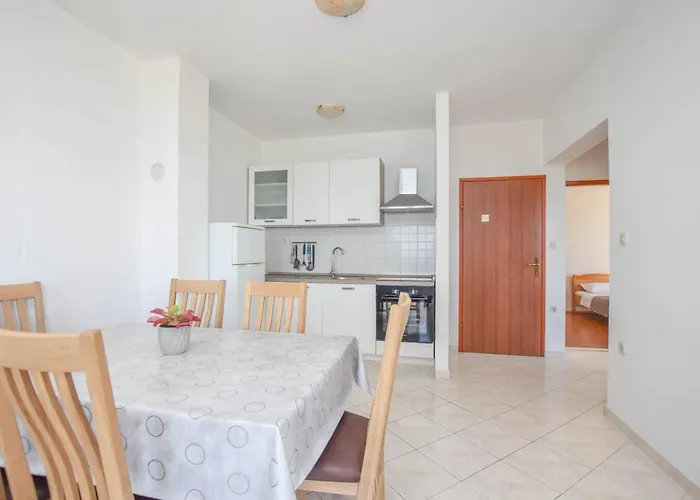 Anita Apartman Ugrinici