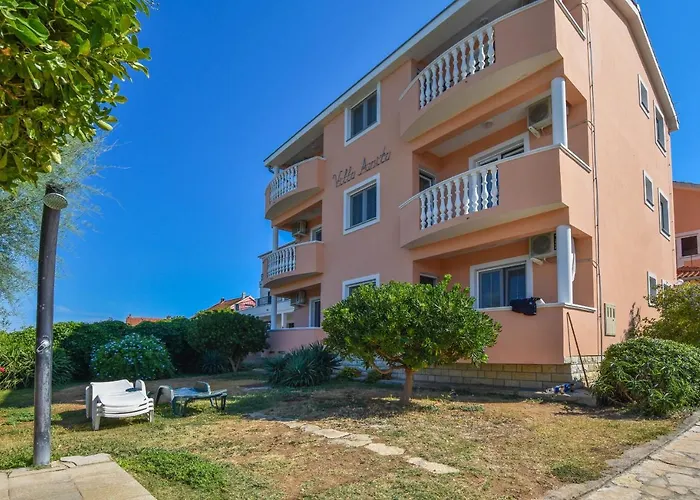 Anita Apartman Ugrinici