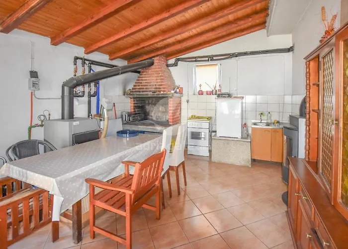 Anita Apartman Ugrinici